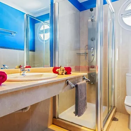 In Playa Blanca Sleeps 8 Includes Swimming Pool Air Con And Wifi 9 * Playa Blanca (Lanzarote)